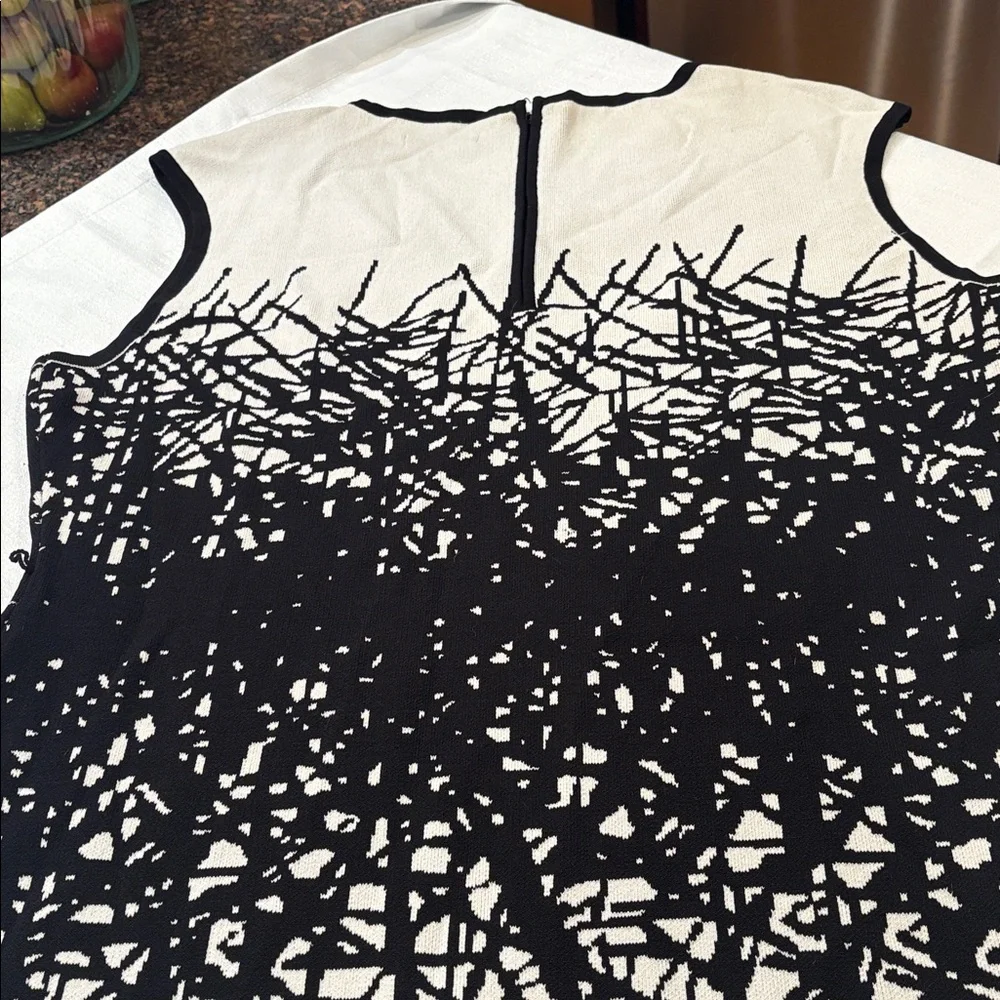 Calvin Klein Black and White Patterned Mini Dress - Picture 4 of 6